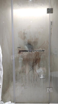 Fit desi casal tendo fumegante erótico chuveiro sexo