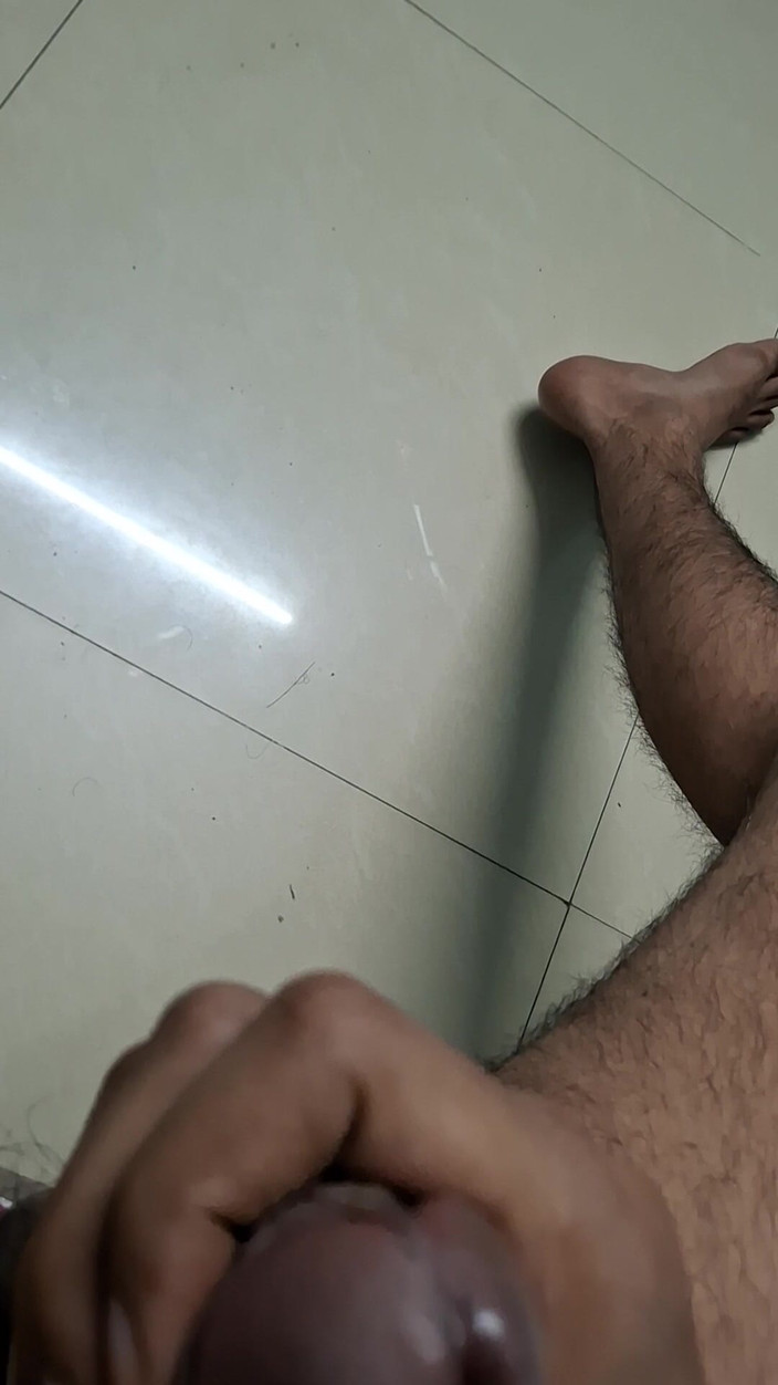 IndBoyCum: Handjob dengan cincin zakar