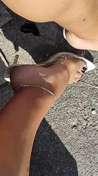 Masturbándose al sol