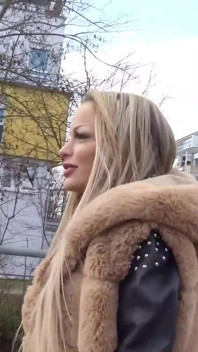 Německý skaut - Drobná obrovská prsa teen bb shorty dostat oko válcující orgasmus sex