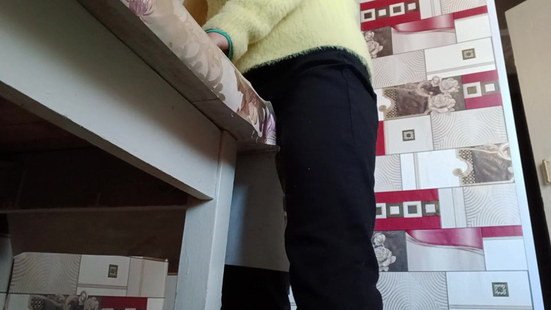 Lesbian-illusion: Chị kế thủ dâm một mình với nhiều lần cực...