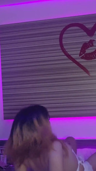Uomo Maturo Scopa Una Ragazza Trans Minuta