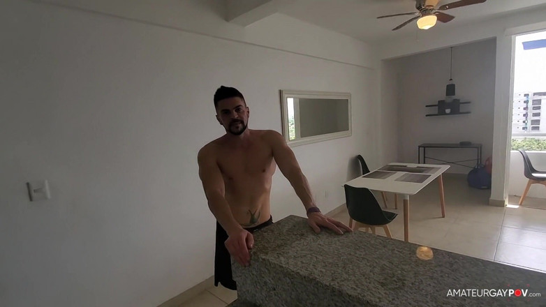 Amateur Gay POV: Zwager hunkert naar een pik