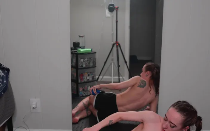 Stayin_Negative: Exposing My Little Tits During My Workout