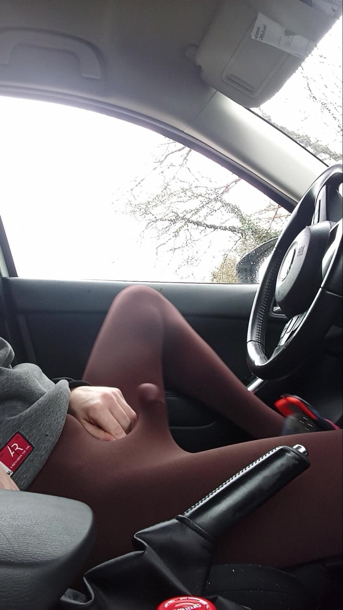 Pantyhose boys: Taytlar