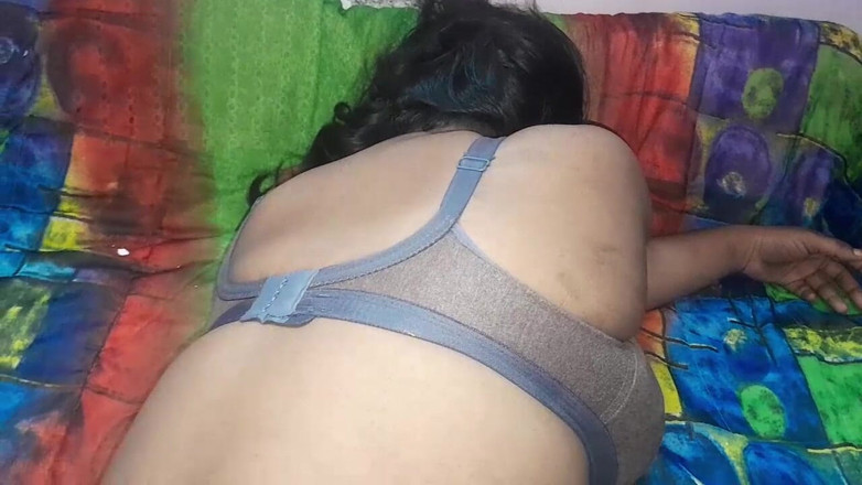 prayagrajbhabi: 의붓여동생 Ko Choda Jab Mere Saath Soyi Thi, 인도 바이럴 MMS