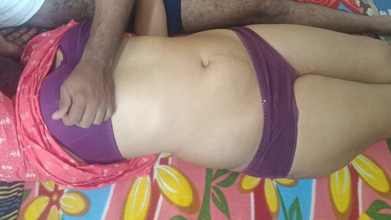 Apple baby: Housemaid Enjoying with House Owner