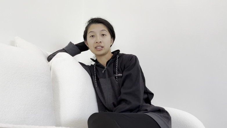 Felicity Azura: Bà chủ châu Á CFNM