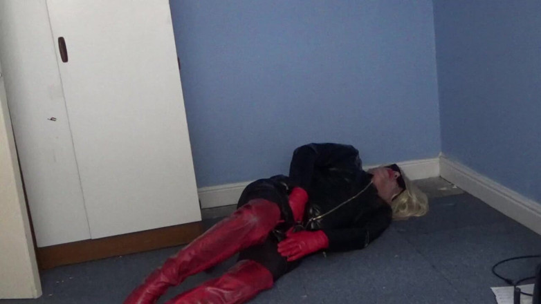 Leather Kirsten: Naughty Kirsten
