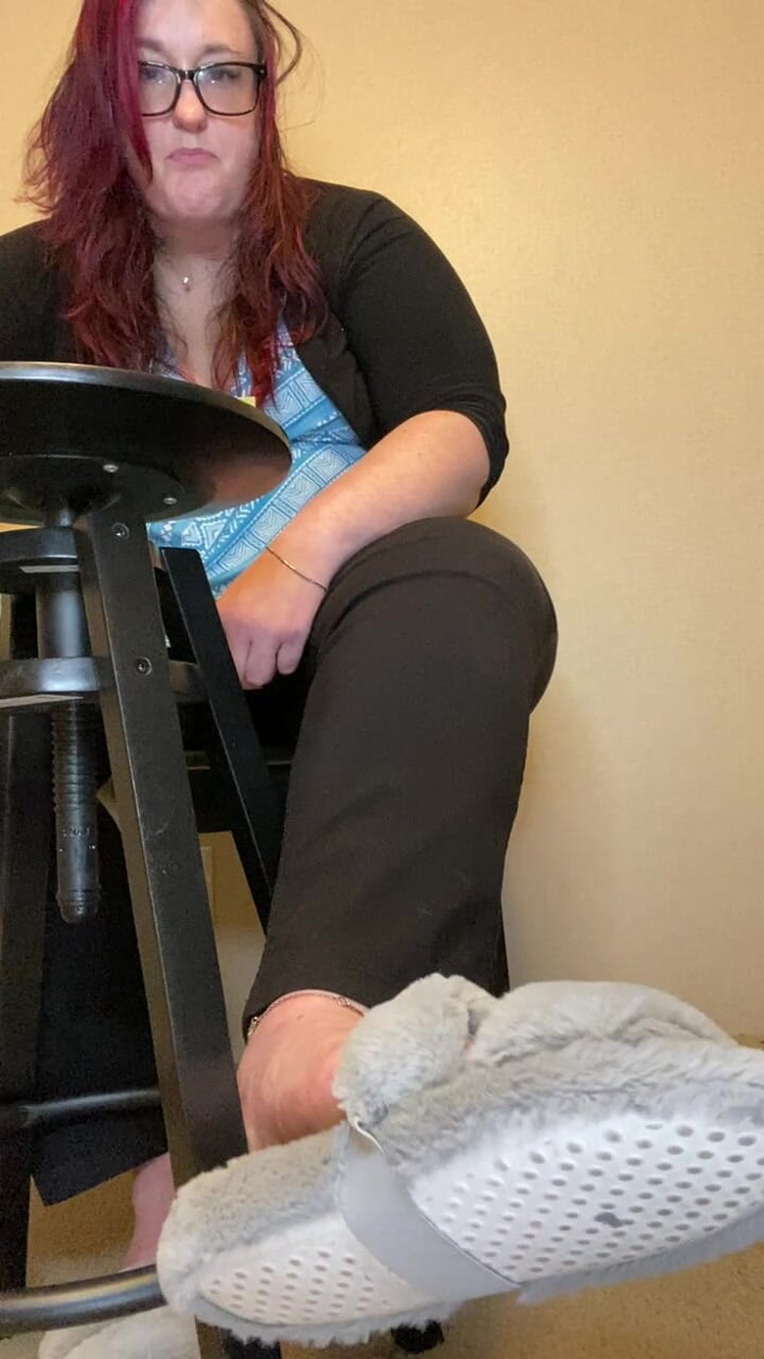 BellaBlast: Slipper Domination: BBW Feet Humiliation as My Footstool