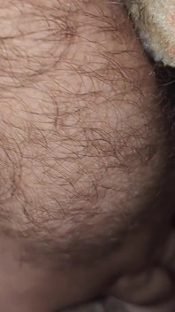 Att få min fitta gnuggad medan jag tittar på TV - Mama_foxx94
