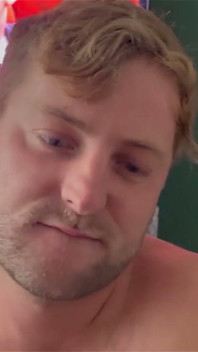 Můj hodný chlapec saje ptáka svého táty