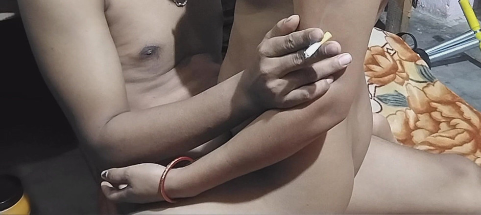 Hot Indianbhabhi: Morgon tid sex styvmamma och styvson indisk bangali styvmamma del-2