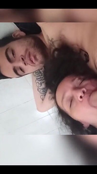 Mi Succhia Prima Di Prenderlo Nel Culo - Sesso Anale