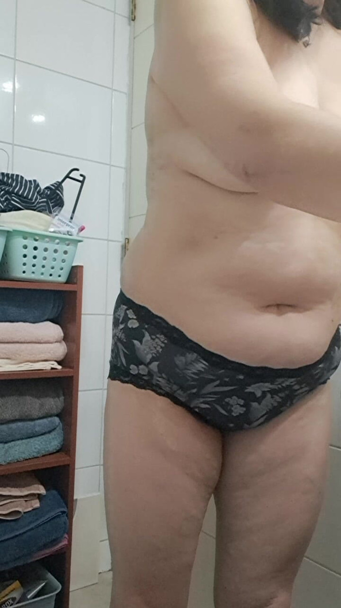 Mommy big hairy pussy: सौतेली मम्मी Un Morning Black Old Panthys