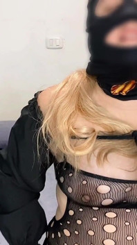 코스튬 파티 후 장난기 있어요