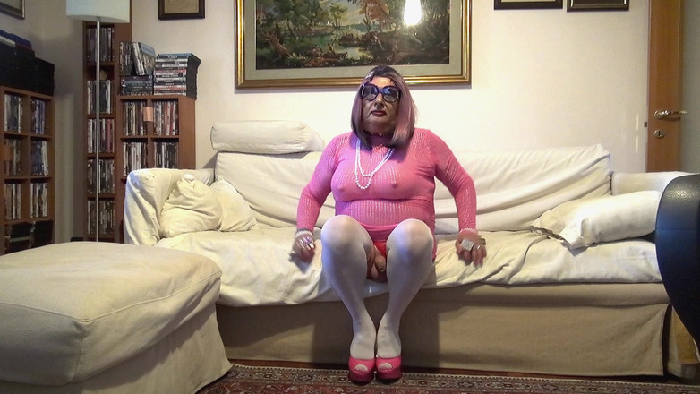 gio calda: 粉色娘娘腔荡妇