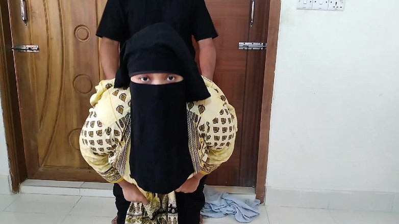 Aria Mia: Jaký skandál jí nastavil nevlastní syn s velkým zadkem Deepali...