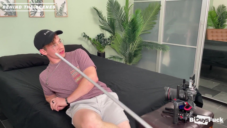 Bi Guys Fuck: Justin taylor dientot dari belakang layar
