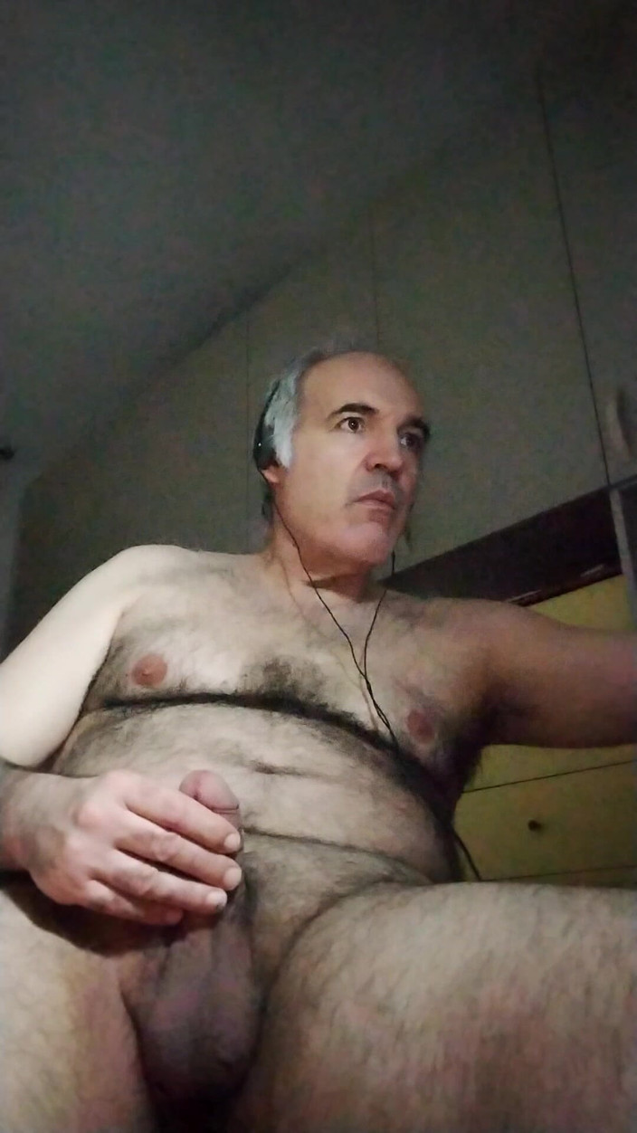 Setesesso7: J’ai branlé ma bite pendant deux heures, enfin j’ai joui