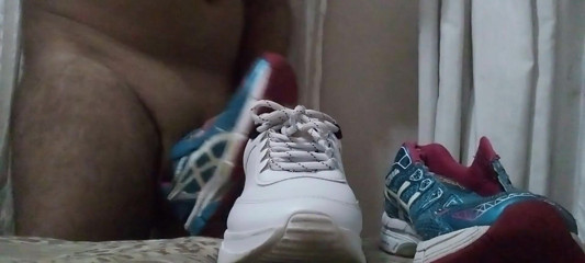 Sneakerfetish_BR: Sneaker fuck and cum on asics