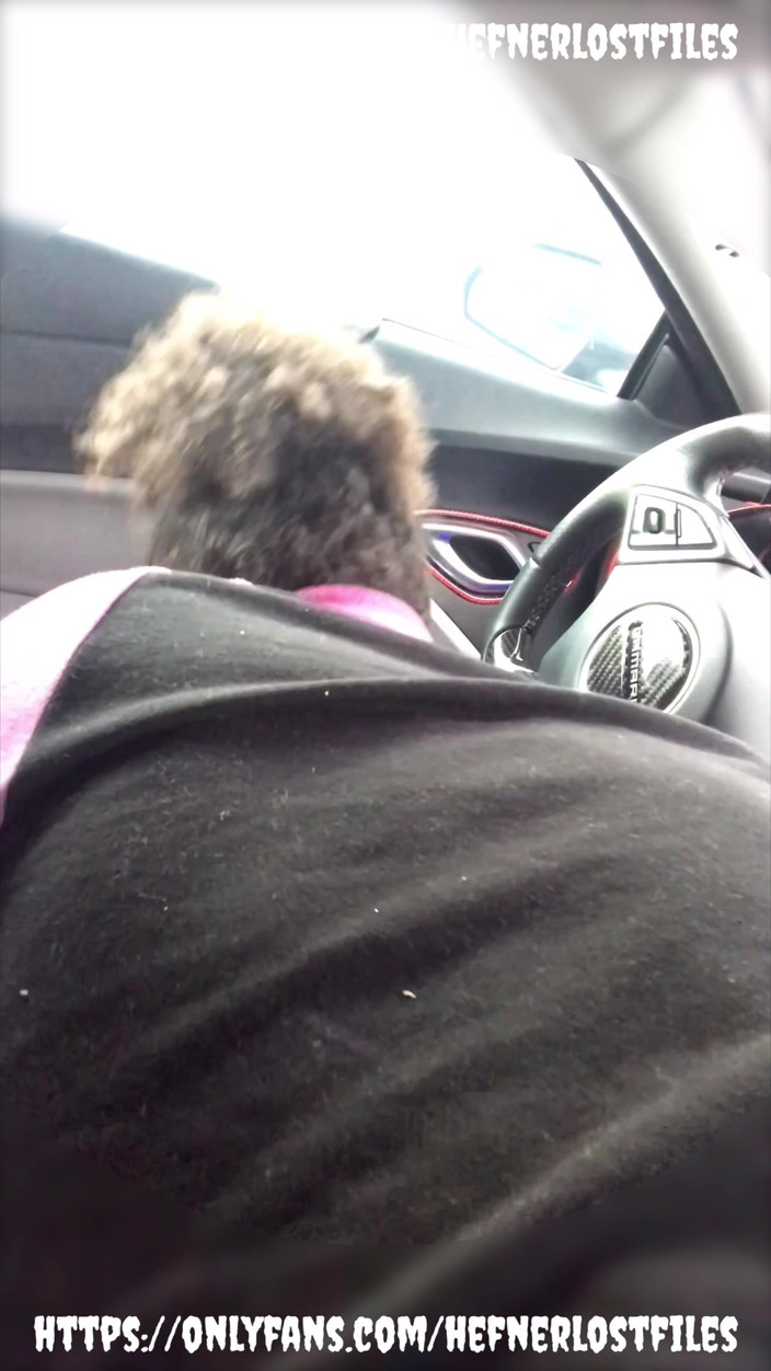 PlayboyHef: Ładna Suka Ssie Mojego Penisa Podczas Podróży