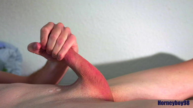 Horneyboy98: Twink Wixes Seu Grande 18 cm Pau Até Ele Gozar
