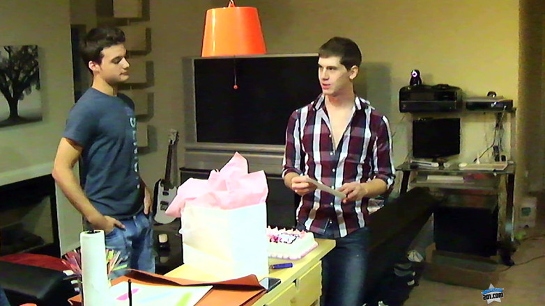 Hollywood 201: Bölüm 6: anal yumurta