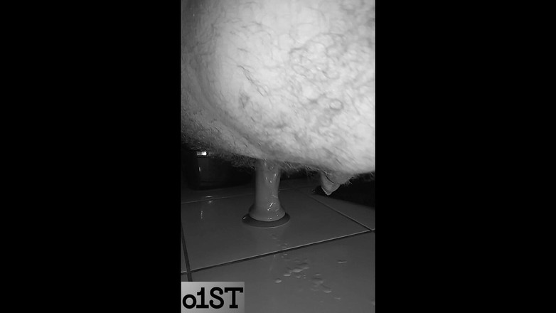 O1ST: Великі ділдо для великої дупи