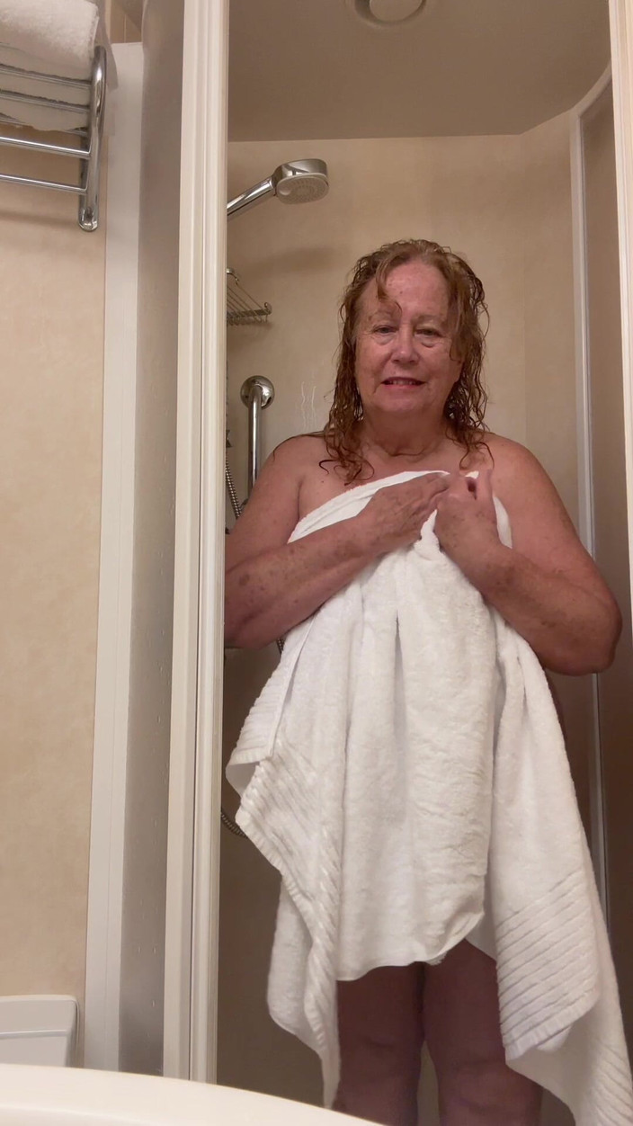 Big Ass 4 U: 洗掉所有的粘性泡泡！