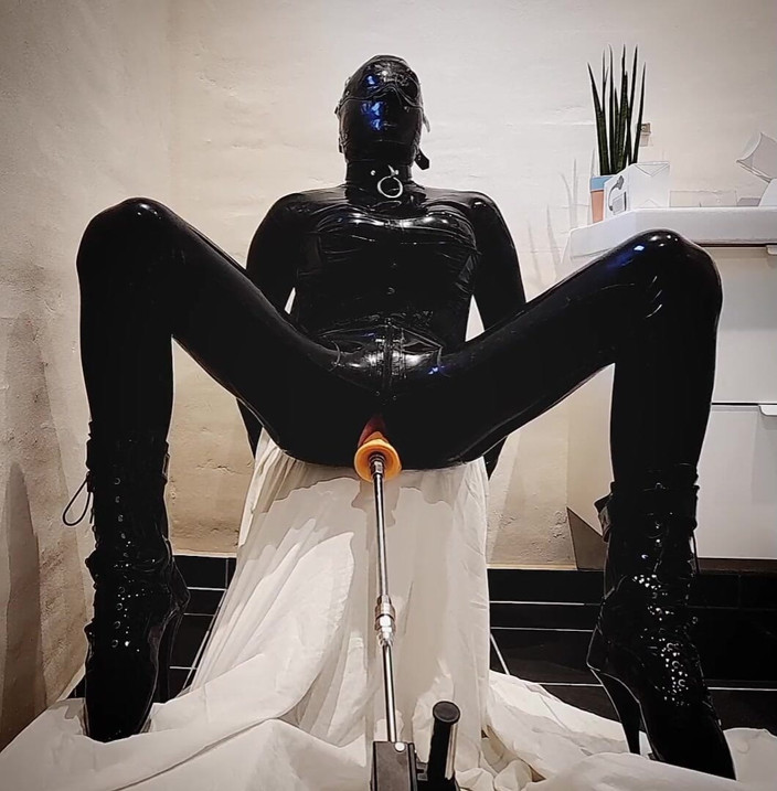 Hooded June: Hot Doll Gets Fuck by Machine and Cums