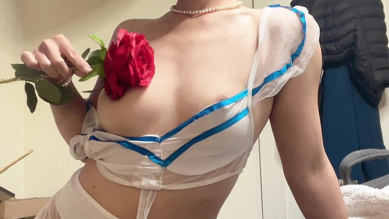 sweethanajapanese: Aksi hot lesbian hana chan yang lagi asik mainin memek...