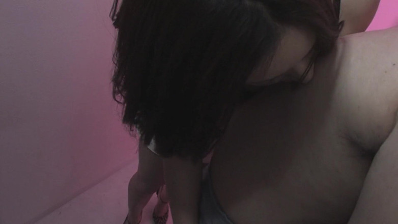 Blowjob Fantasies from Japan: O drăguță japoneză atractivă se fute peste pula tare a...