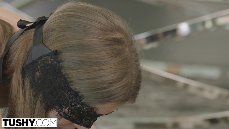 Tushy: TUSHY - assistente safada é destruída pelo chefe e adora