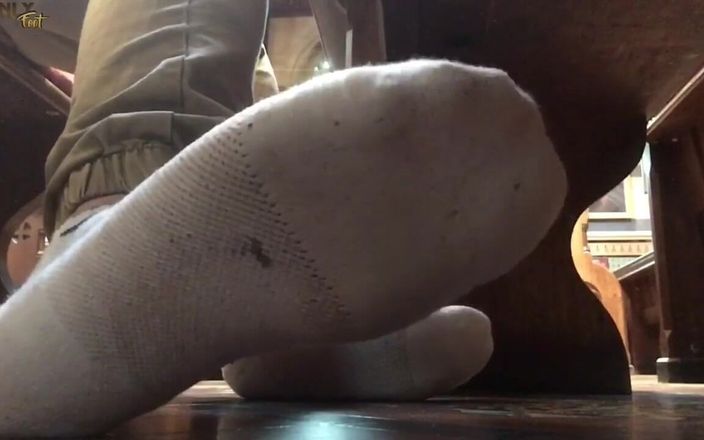Manly foot: Duaların cevaplandı - Katolik kilisesinde yalınayak - günahkar ayaklar tövbe ediyor