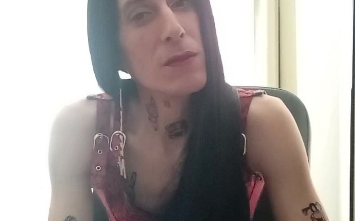 Penelopene27: Travestit Exhibicionista