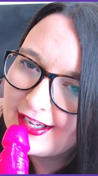 SSBBW brinca com seus lábios e quente na língua