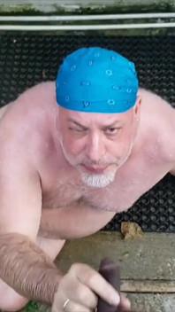 Medvěd je naštvaný na BBC