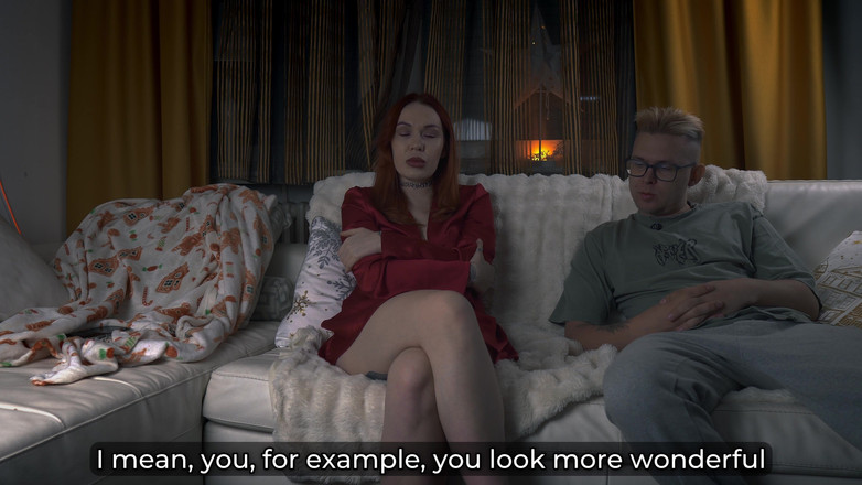 Toma Mur: 继母在圣诞节用她的嘴巴和阴户打盹