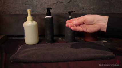 Kink University: Danarama presents: Fingerbanging and g-spot mastery