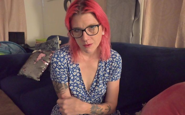 Miss Ellie Roleplay: Punizione soddisfacente di zia seducente