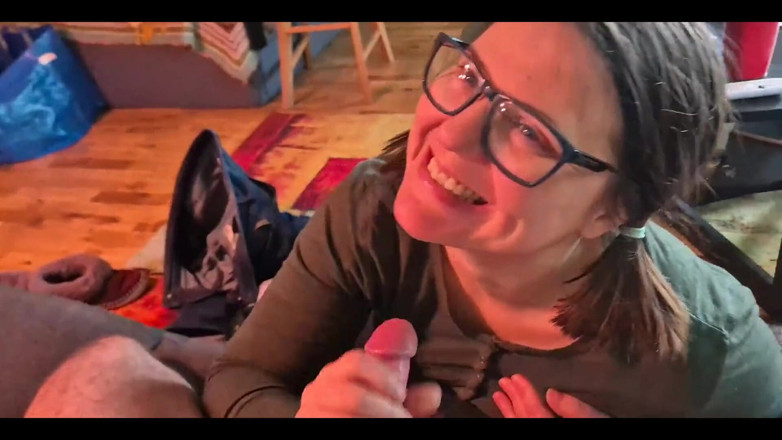 SwitchMixCouple: Primo video di pompini per lei