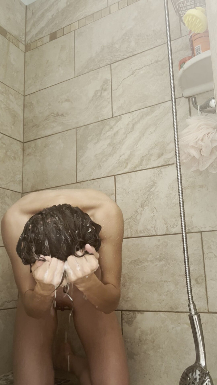 AhanuReed: Tonton Saya Mandi