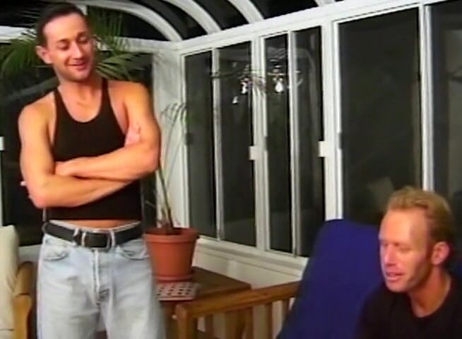 Bareback TV: Głębokie ruchanie słodkiego jocka