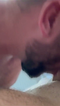 Éjaculation dans ma bouche