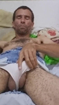 Демонструю себе повністю голою з великим задоволенням