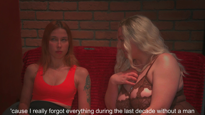 Arya Grander: Stiefmutter bittet stieftochter: 'lehre mich, schwanz zu lutschen' - Wir beide wurden...