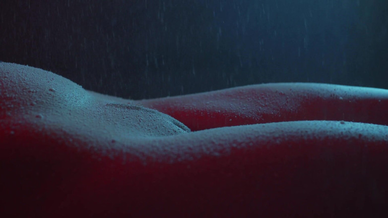 Adalina Smith: Nieve cayendo sobre mis tetas y coño - softcore provocación navideña...