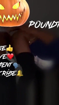 Mengongkeknya semasa suaminya berada di bilik belakang bahagian 2