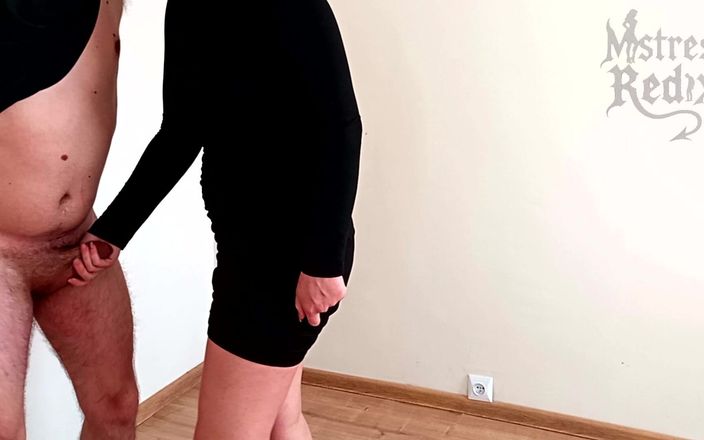 Mistress Redix: Kajdanki ballbust